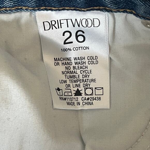 Driftwood x Folklore Goldie White Denim Frayed Hem Embroidered Jean Shorts sz 26 - Picture 7 of 8